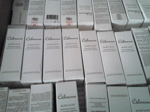 全球化妝品進(jìn)口清關(guān)代理服務(wù) 聚焦英國與智利市場(chǎng)的專業(yè)化物流解決方案